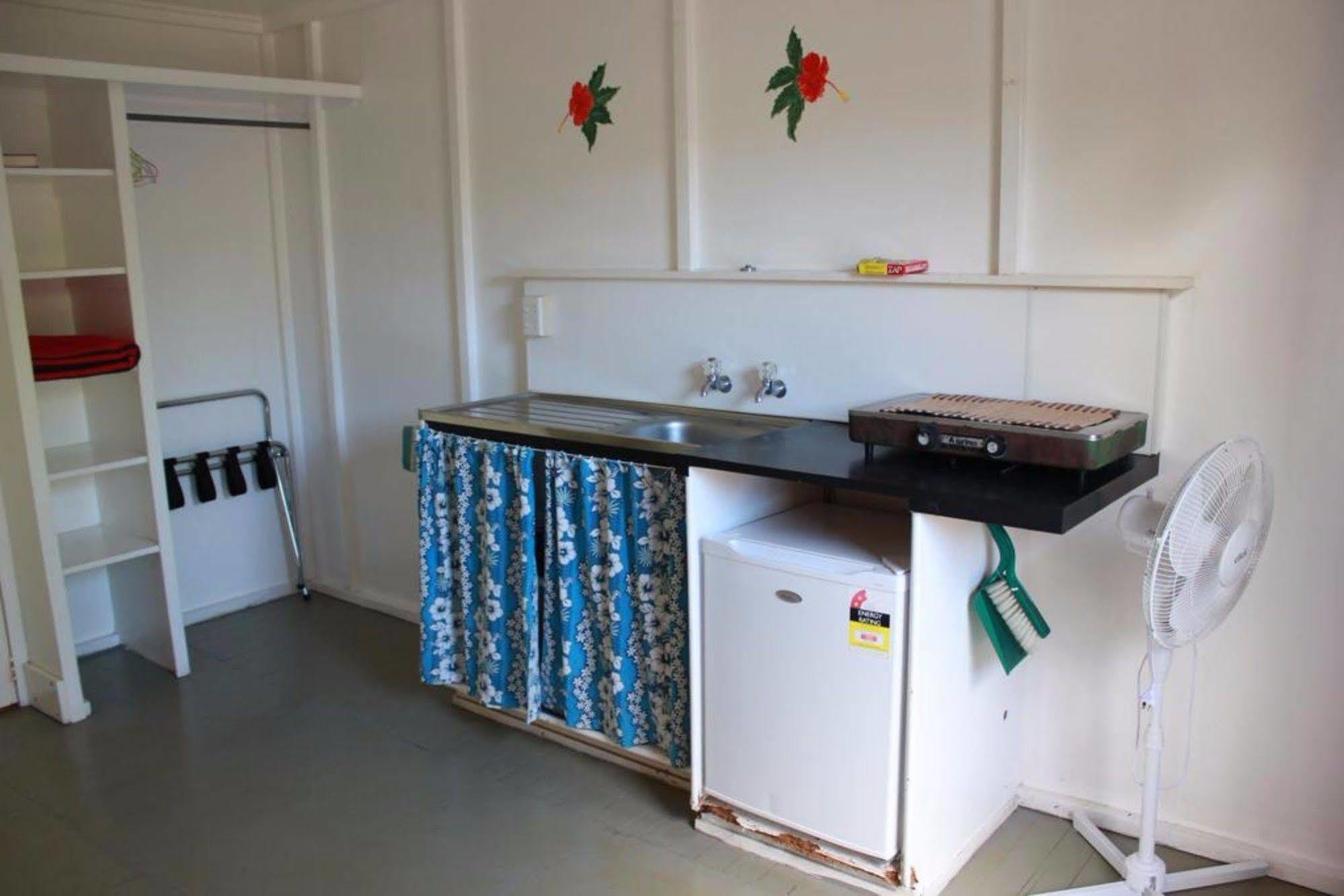 Paradise Inn Аваруа Екстериор снимка